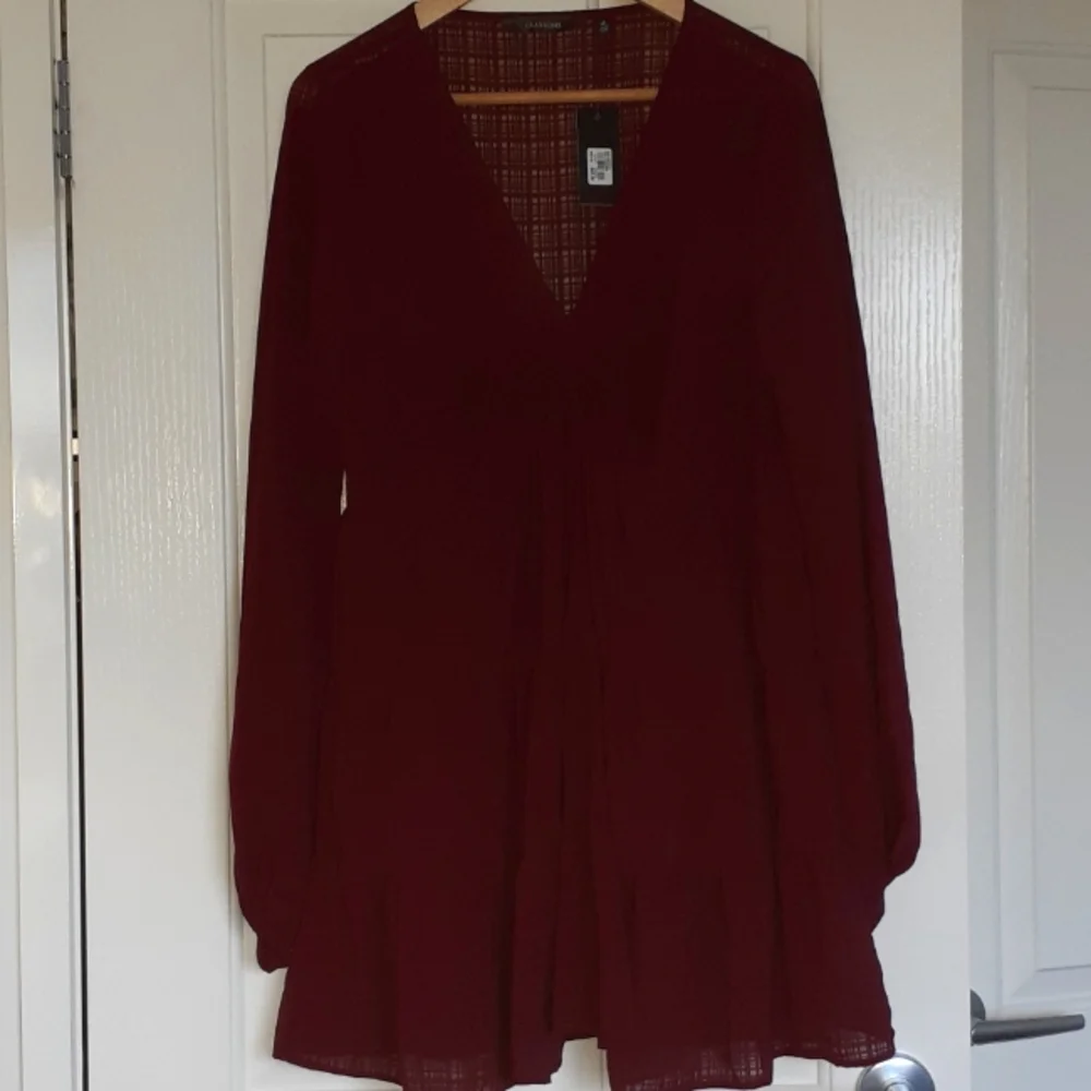 BNWT Glassons sz 12 maroon red long sleeve dress - Picture 1 of 10
